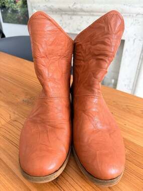 La Tulip Handmade Leather Crinkled Ankle Boots in Burnt Orange